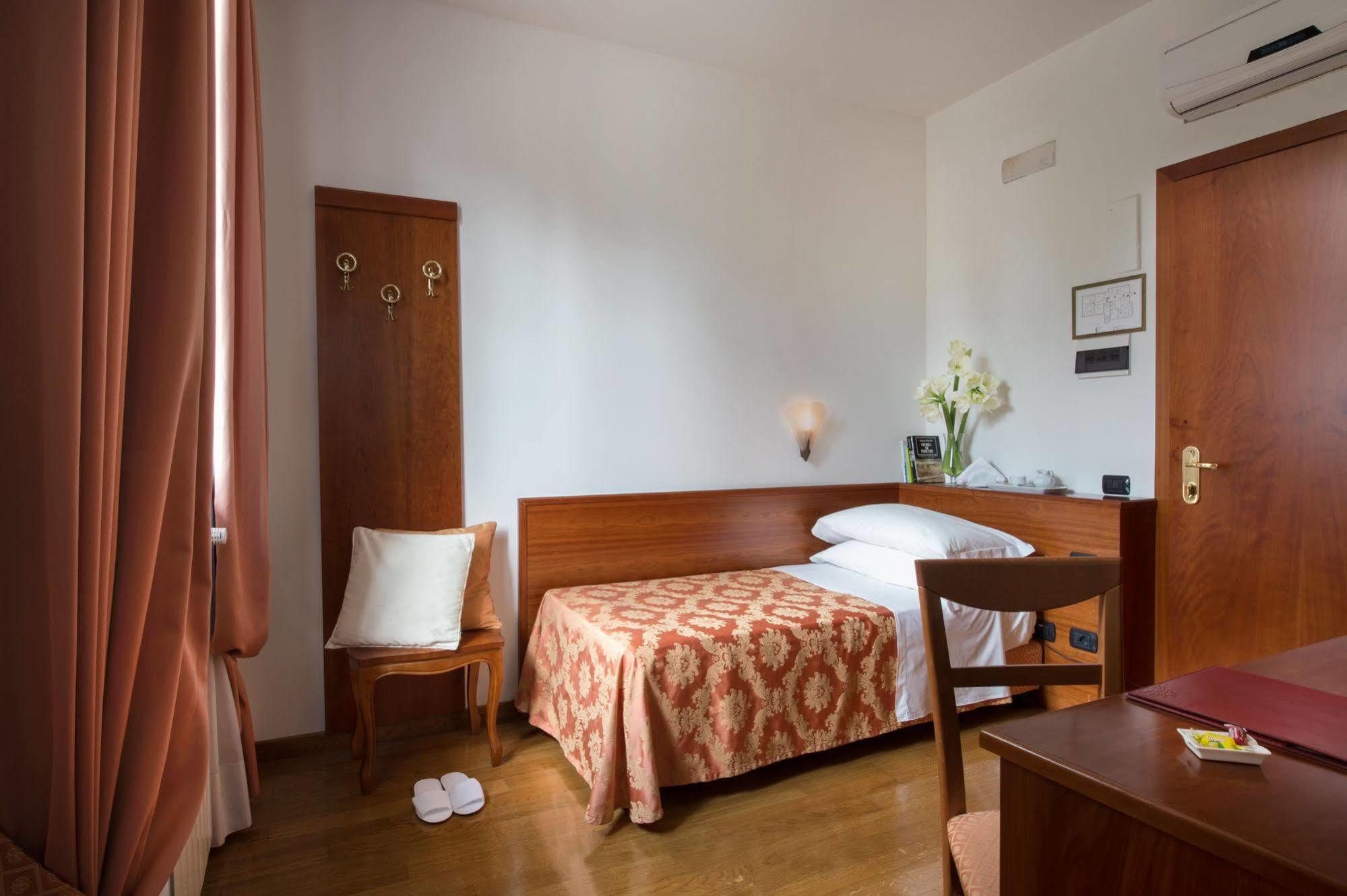 Hotel La Villetta Calenzano Dış mekan fotoğraf